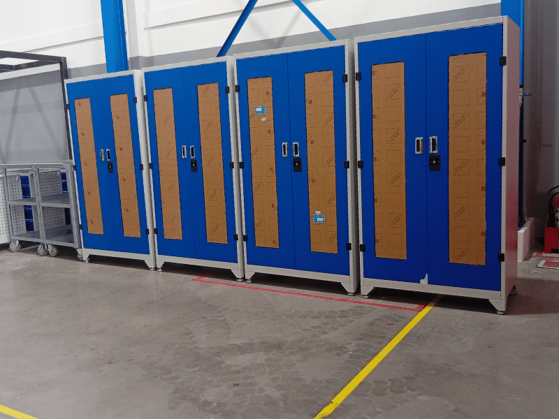 tu-dung-do-nghe-2-canh