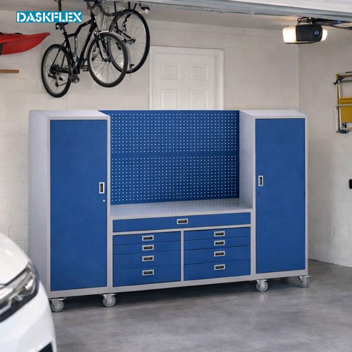 trạm sửa chữa di động trong không gian gara gia đình