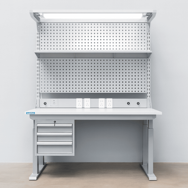 Bàn thao tác 1500 điều chỉnh được chiều cao bằng điện, 3 cấp độ